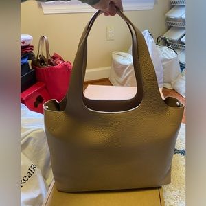 NWT Never used Cuyana 13” System tote in cappuccino